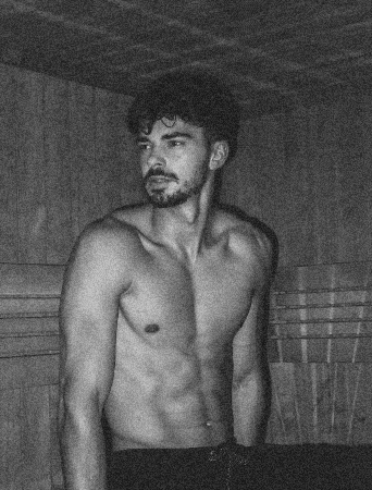 Lazzaro Oertli GIF