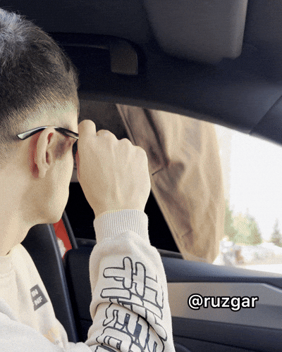 Scared Slap GIF by Ruzgar Sertkaya