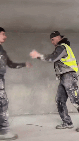 giphy.gif?cid=2154d3d70464788423e6614411d3fd4fd33596def0644684&ep=v1_gifs_username_username&rid=giphy.gif&ct=g