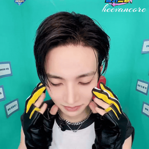 Evan Evanlee GIF