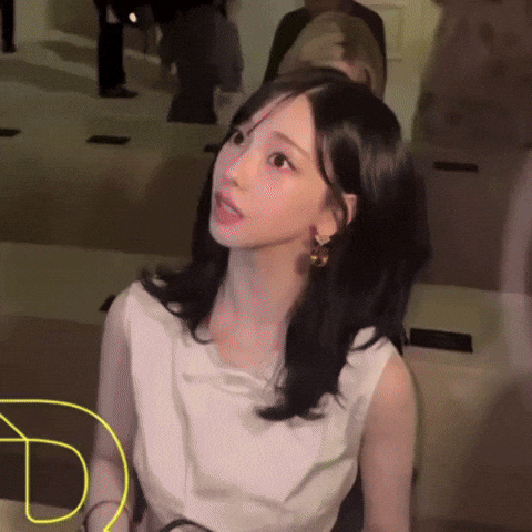 Karina GIF