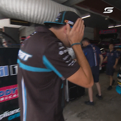 Look Away GIF by Supercars Championship