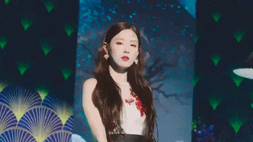 Miyeon Hwaa GIF by (G)I-DLE