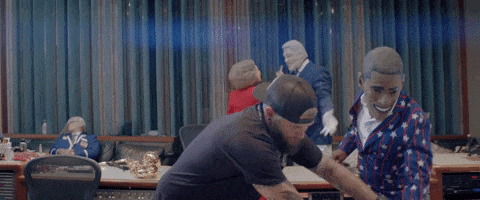 200.gif?cid=fc005b08a3ecd3dcfa7c5f44bc85e8e83d27a0827b91e970&ep=v1_gifs_random&rid=200.gif&ct=g
