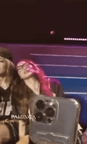 Mywalo GIF