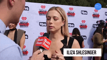 Iliza Shlesinger Hello GIF by BuzzFeed