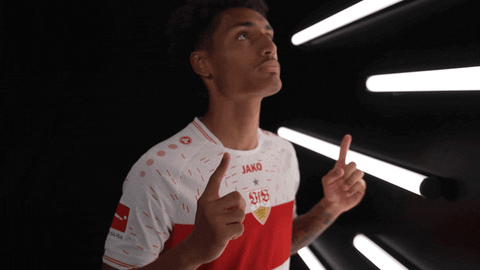 Look Up Germany GIF by Bundesliga