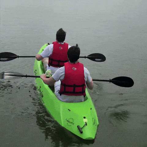 Kayak Rental Business Turned $30K/Month Side Hustle