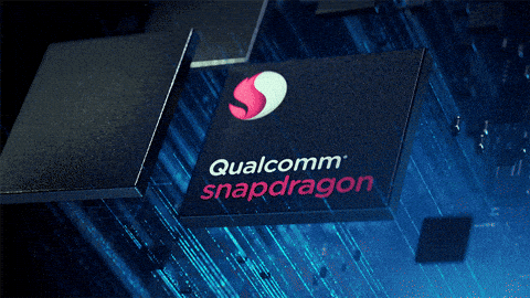 💻 This undervalued chip stock pays dividend