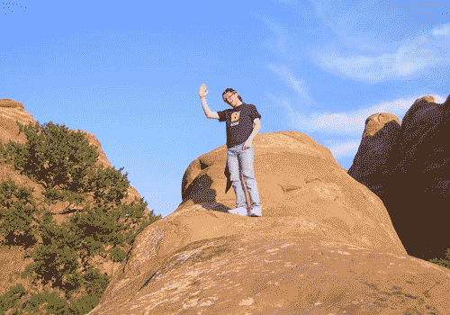 giphy.gif