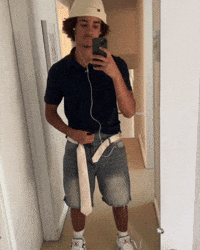 Gcgifs GIF