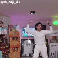 Mroji31 GIF