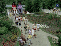 Waving Hello Goodbye GIF by Beeld & Geluid