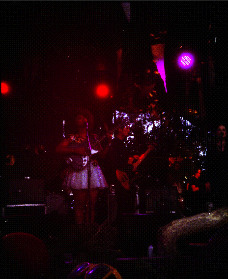 scruffy looking lianne la havas GIF