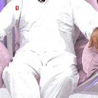 One Minute What GIF by TRT