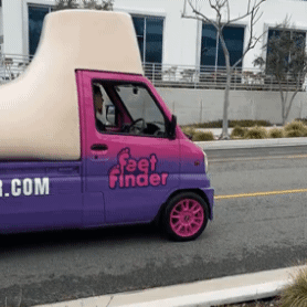 surrendertothegaycation feet feetfindee GIF