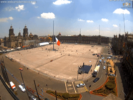 Crowds Rush into Zocalo Square After Mexico Earthquake