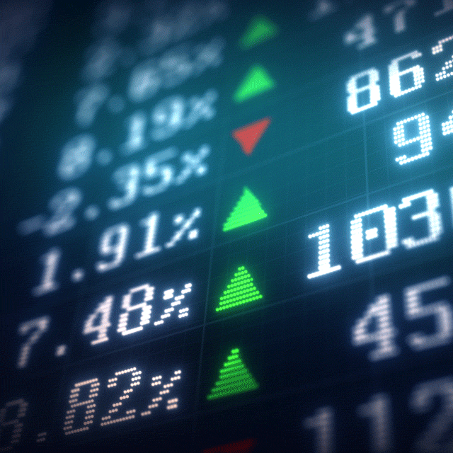 D'après notre formateur en développement commercial, il y a aussi beaucoup de facteurs à prendre en compte pour les entrées en bourse. 