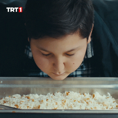 Hungry Smell GIF by TRT