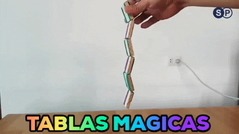marcianos giphygifmaker GIF