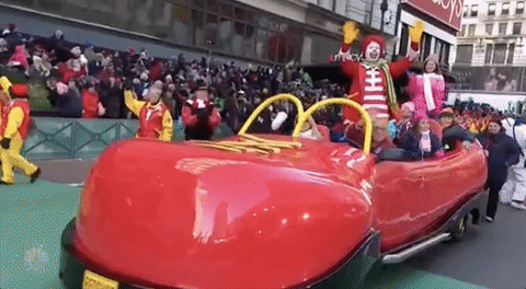 Ronald Mcdonald Nbc GIF by The 94th Annual Macy’s Thanksgiving Day Parade