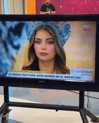 Ignacia Fernández GIF