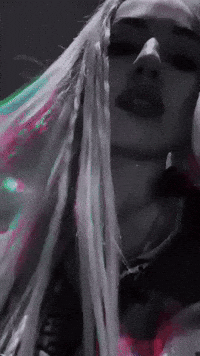 polojoedijococono ava max ava max koci GIF