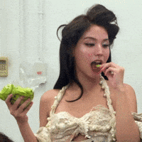 Beonnnieeat GIF