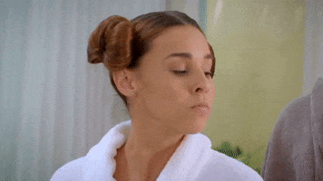 Thati Lopes GIF by Porta Dos Fundos