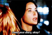 demi moore com GIF