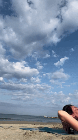 idatartarone yoga GIF