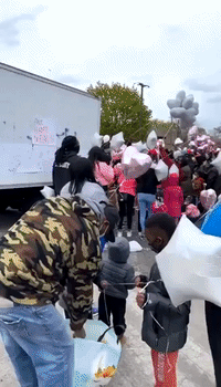 Crowds Honor 7-year-old Killed in Chicago McDonald’s Drive-thru Shooting