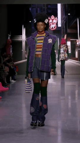 VIVIENNE TAM
