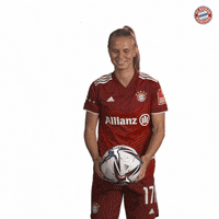 Klara Bühl Football GIF by FC Bayern Women
