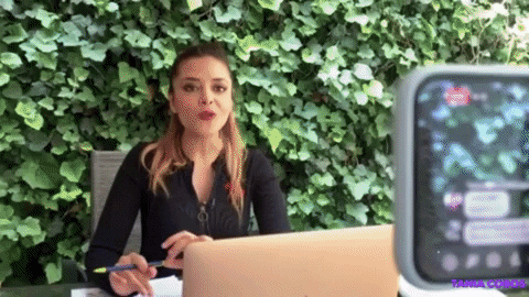Taniacobos GIF