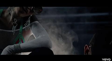 reggaeton rosa pistola GIF