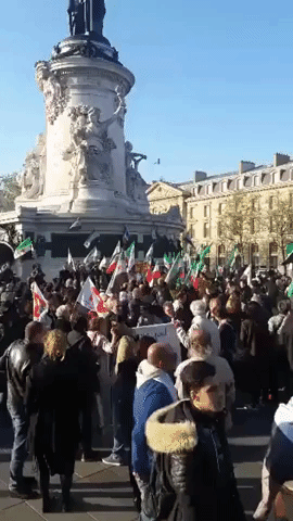 Paris Rally Decries 'Chemical Attack' in Khan Shaykhun