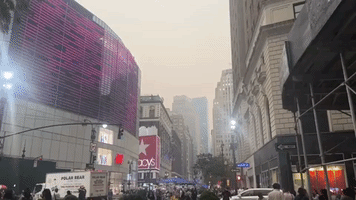 Wildfire Smoke Fills Manhattan as Air Quality Plummets