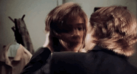 theoofoof giphyupload kiss the west wing tww GIF