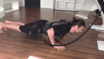 fit-in-time training ems emstraining liegestütz GIF
