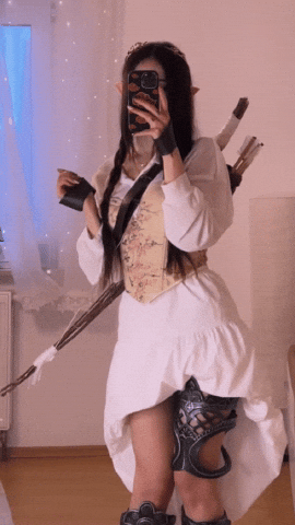 Leyah_chan girl twitch cosplay streamer GIF