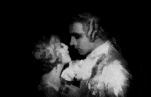 rudolph valentino kiss GIF by Maudit