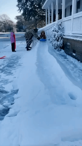 South Carolina Dad Builds Snowmaking Machine So Kids Can Go Sledding