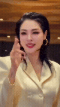 Faye GIF