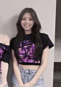 Helmets kpop heart itzy yuna GIF