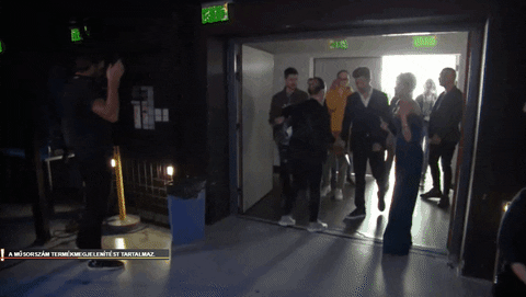 akinorev giphyupload álarcosénekes csobotadel jazminhercegno GIF