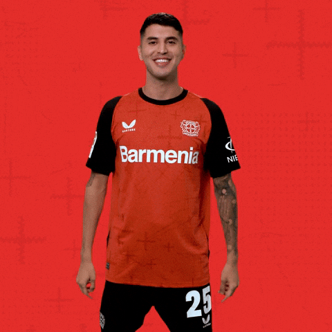 Bayer 04 Look GIF by Bayer 04 Leverkusen