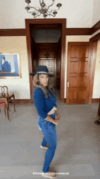 thekwanzajones dance pointing leave get out GIF