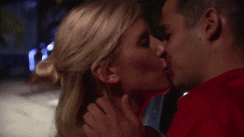 bachelorinparadise kiss season 4 bachelor in paradise wells adams GIF