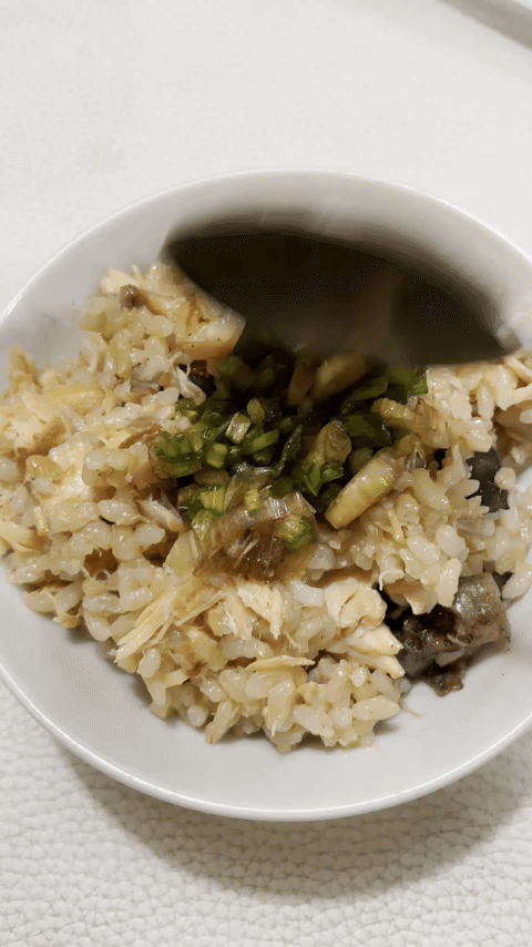 Zairyo Salmon Pot Rice